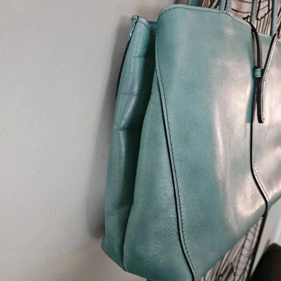 Aqua Vegan Leather  Tote Shoulder Bag with Lots of Pockets - Medium Size - Picture 3 of 16